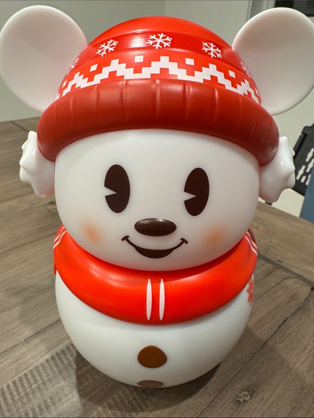 Shanghai Disney snowman popcorn bucket. Lights up with batteries. New